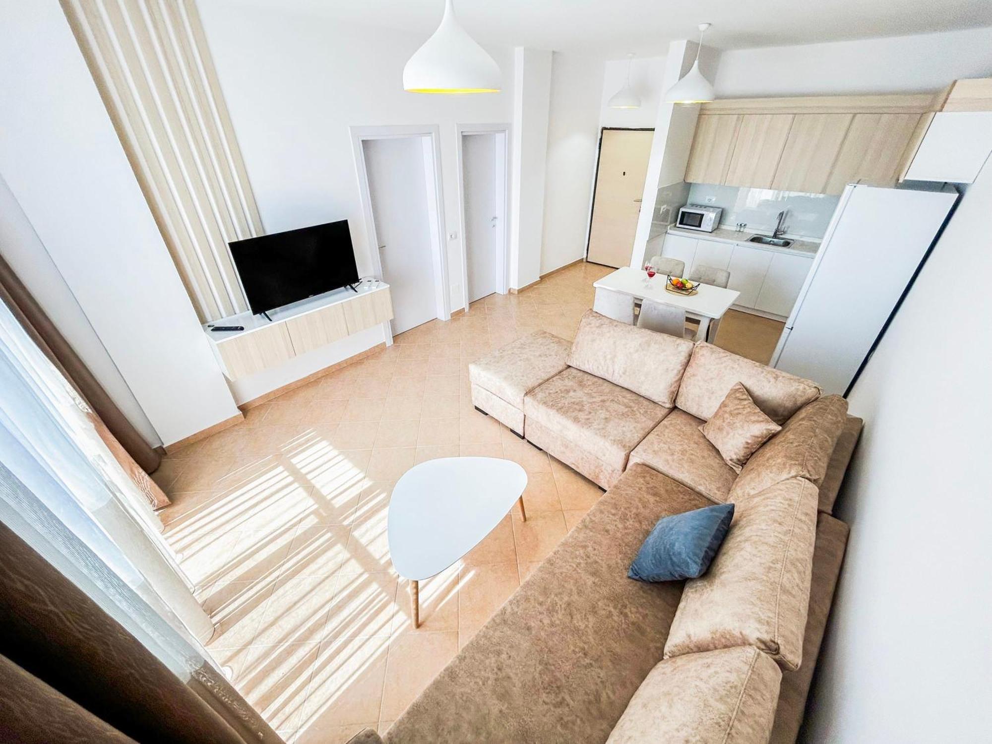 1 Bedroom 1022